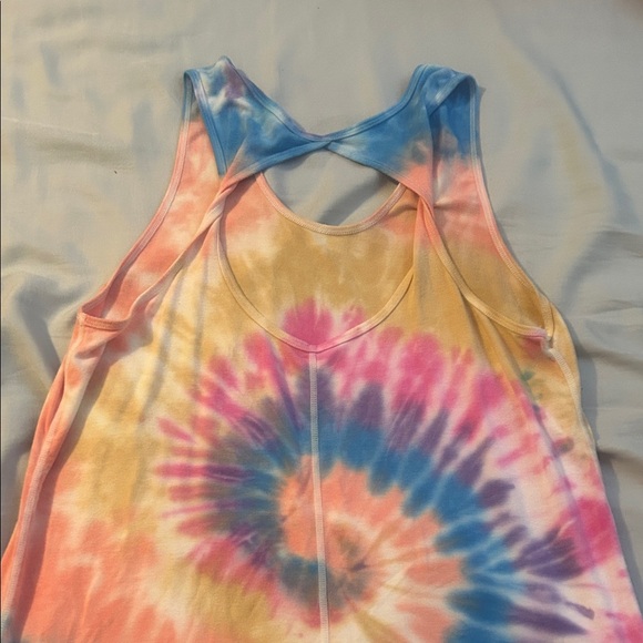 Hendrix Twist Tank (XL) - Picture 2 of 3